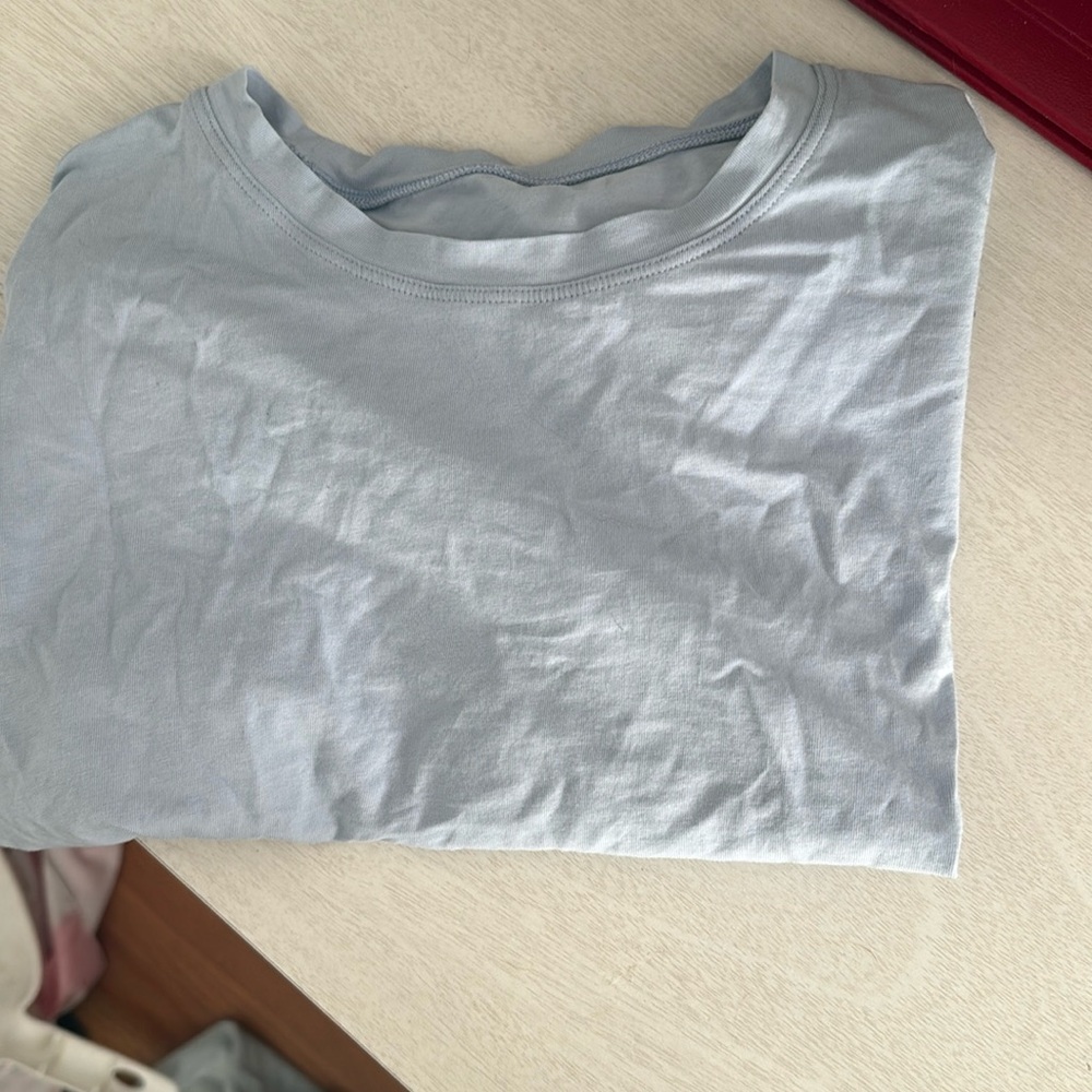 Short sleeve lululemon top